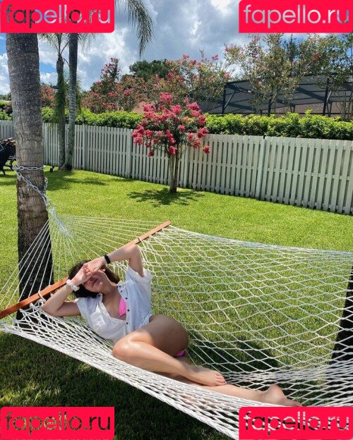 Isabella Gomez Onlyfans Photo Gallery 