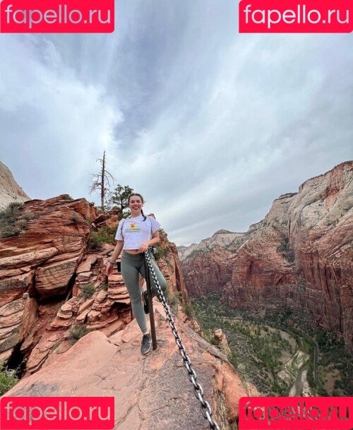 Isabella Gomez Onlyfans Photo Gallery 