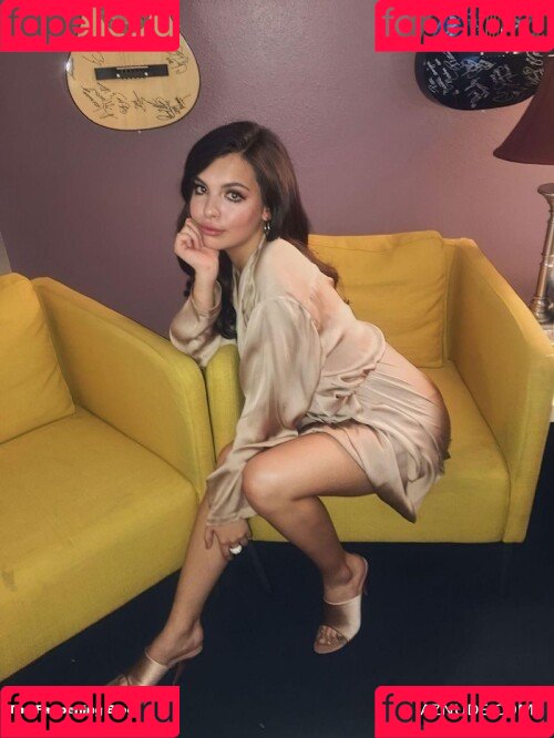 Isabella Gomez Onlyfans Photo Gallery 