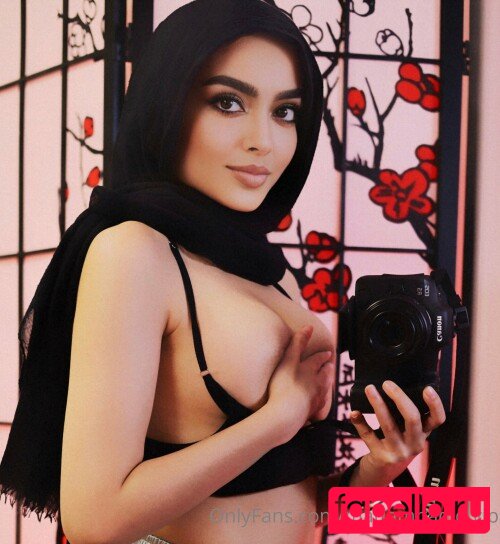 Mariam Hadid Nude Onlyfans Photo 33