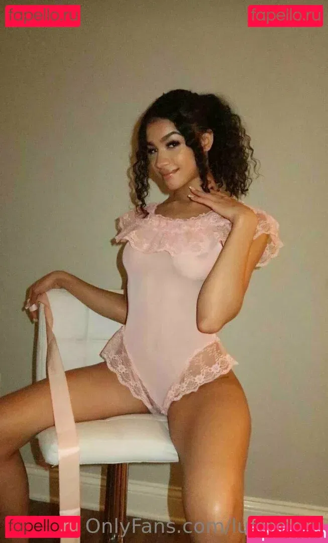 lucyming Onlyfans Photo Gallery 