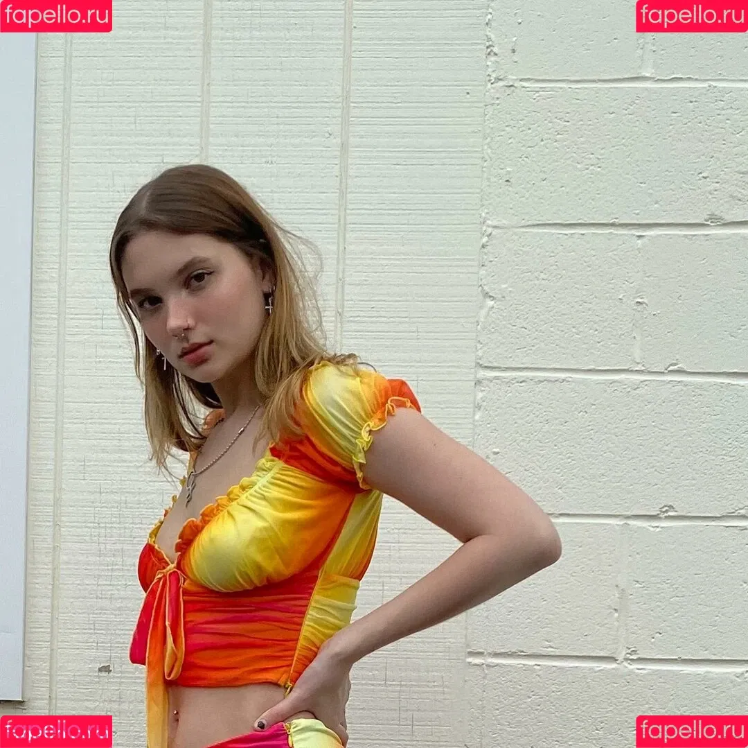 liittlekrissy Onlyfans Photo Gallery 