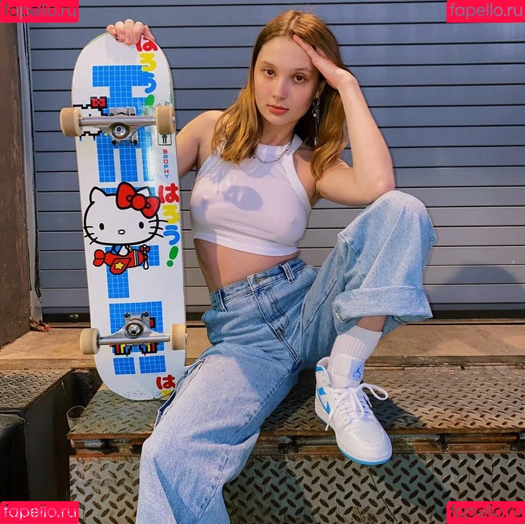 liittlekrissy Onlyfans Photo Gallery 