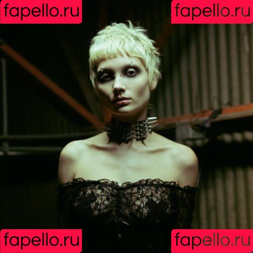 liittlekrissy Onlyfans Photo Gallery 