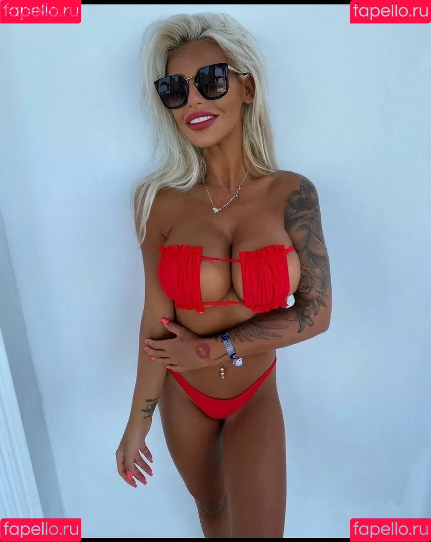 Nikola Rihova Onlyfans Photo Gallery 