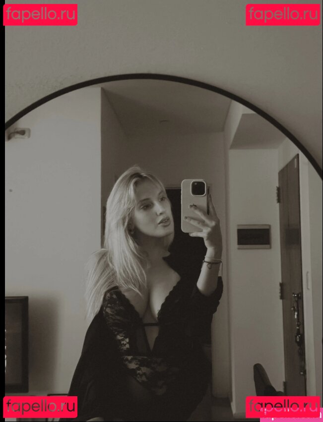 Penelope Scali Nude Onlyfans Photo 10