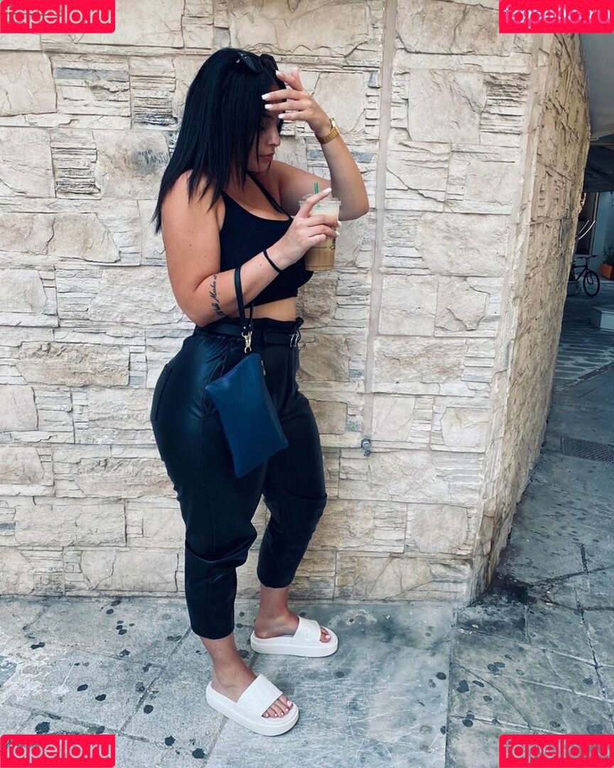 Chrysanthie Onlyfans Photo Gallery 