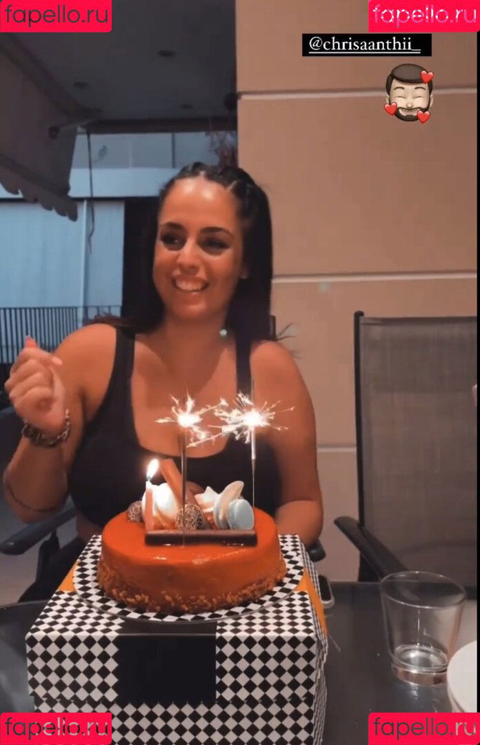 Chrysanthie Onlyfans Photo Gallery 