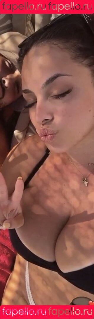 Chrysanthie Onlyfans Photo Gallery 