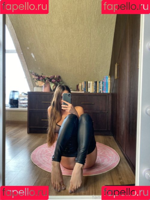 Kate Kuray Onlyfans Photo Gallery 