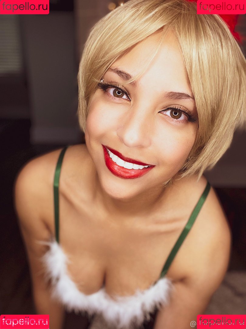 Domi Versailles Onlyfans Photo Gallery 