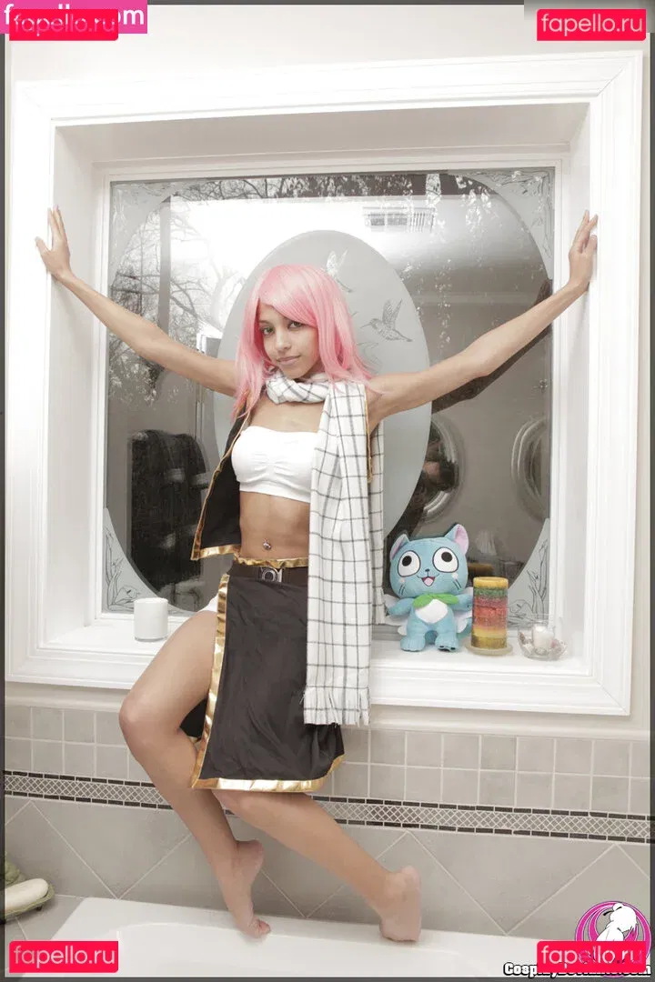 Domi Versailles Onlyfans Photo Gallery 