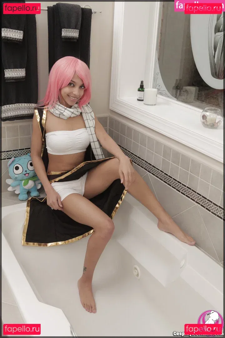 Domi Versailles Onlyfans Photo Gallery 