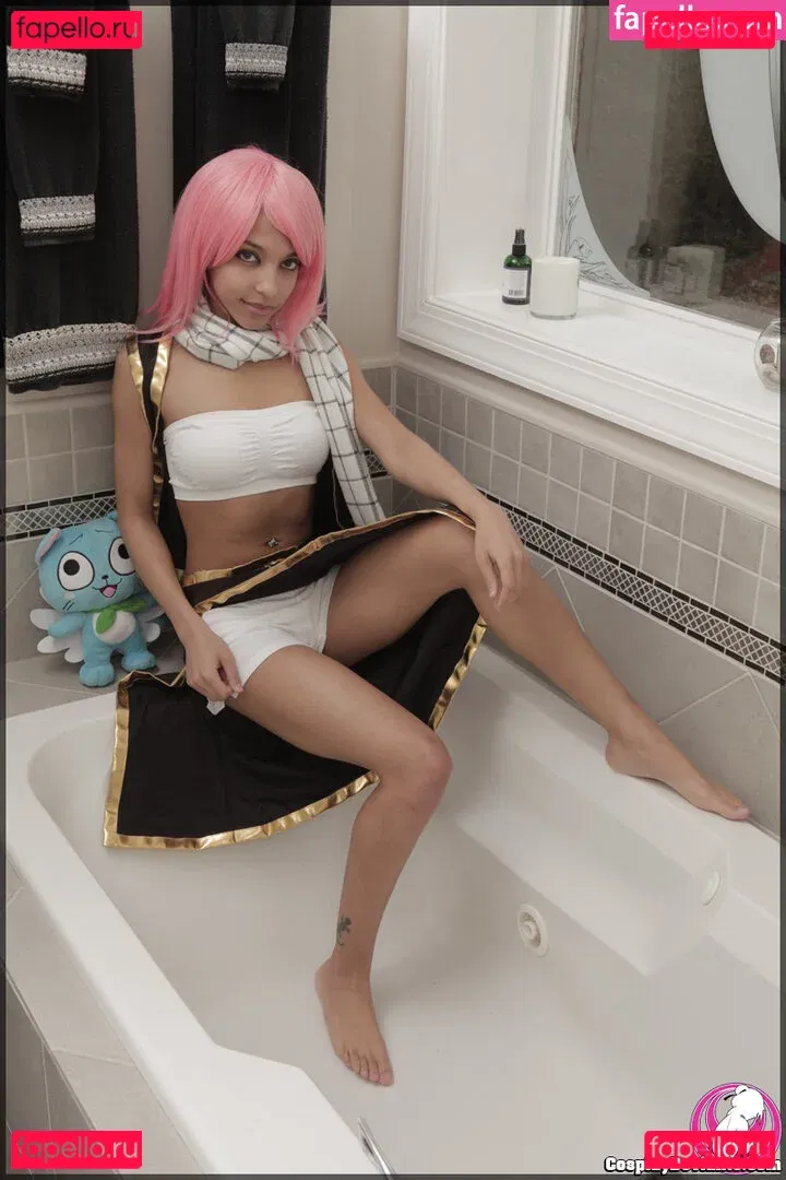 Domi Versailles Onlyfans Photo Gallery 