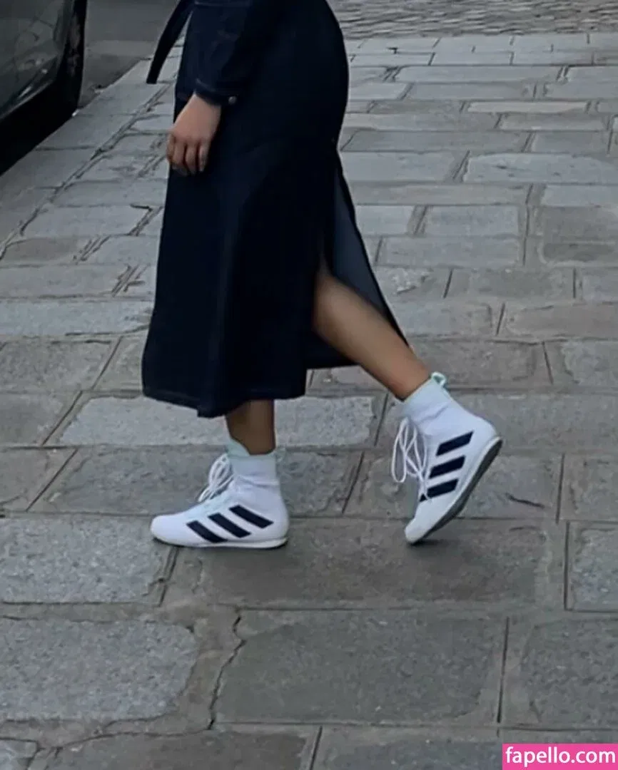 santa.luna Onlyfans Photo Gallery 