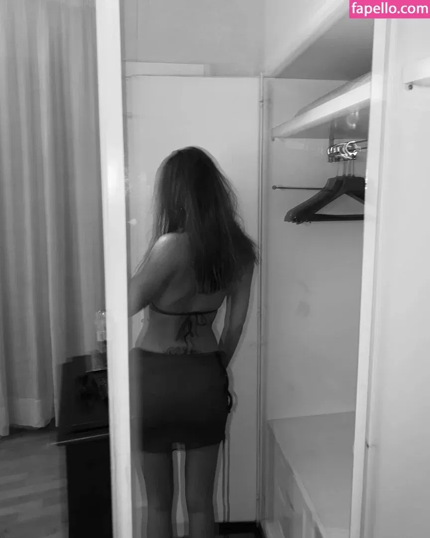 santa.luna Onlyfans Photo Gallery 