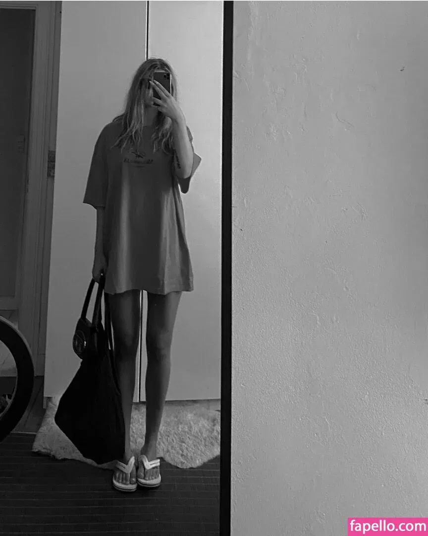 santa.luna Onlyfans Photo Gallery 