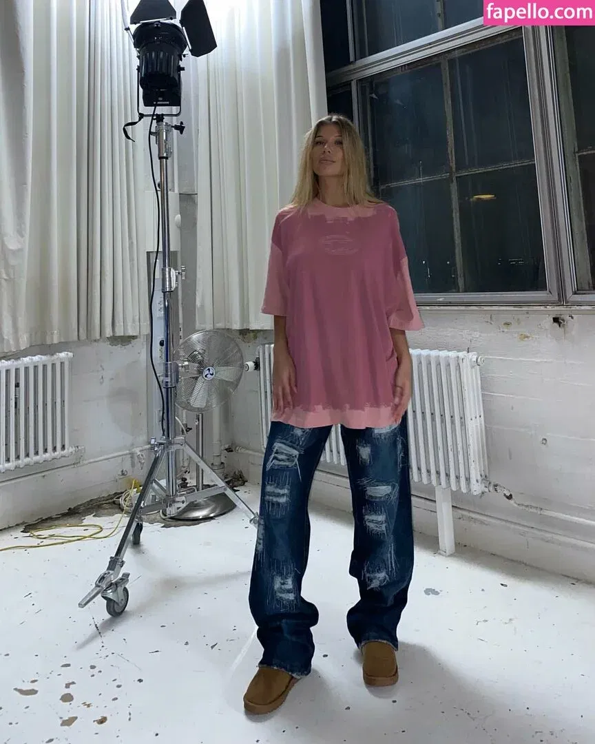 santa.luna Onlyfans Photo Gallery 