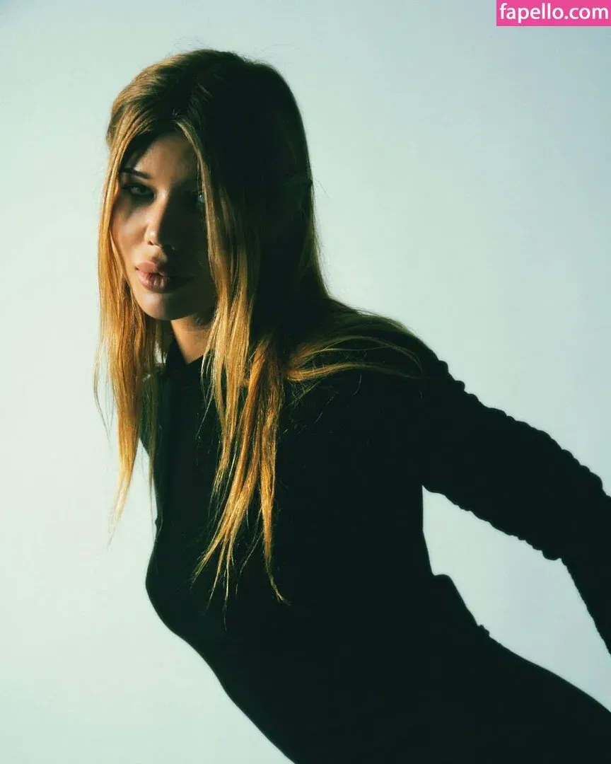 santa.luna Onlyfans Photo Gallery 