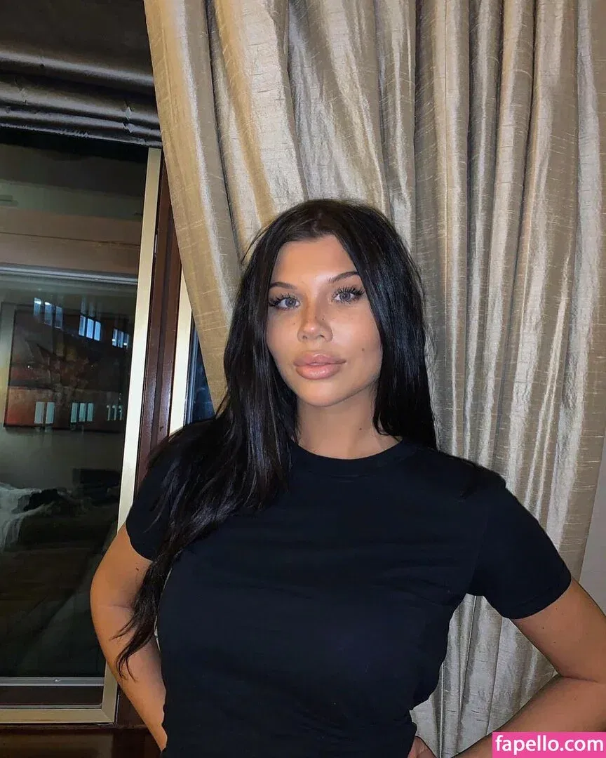 santa.luna Onlyfans Photo Gallery 