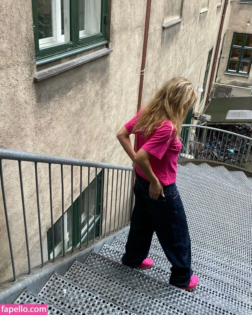 santa.luna Onlyfans Photo Gallery 