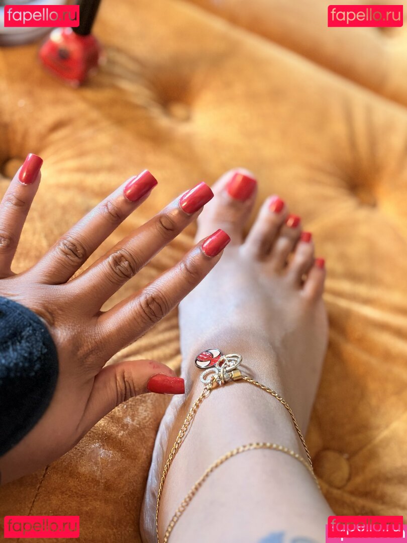 ThatSouthernWaifu Nude Onlyfans Photo 5