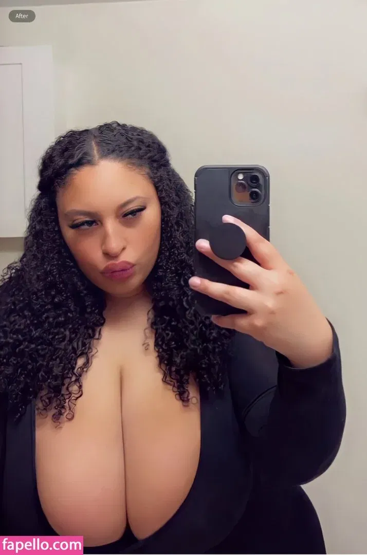 Thegirlofyourdreamz Onlyfans Photo Gallery 