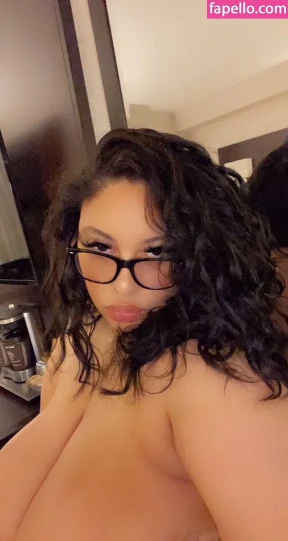 Thegirlofyourdreamz Onlyfans Photo Gallery 