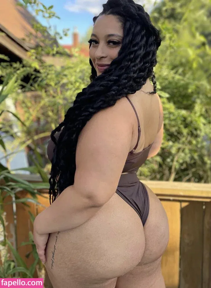 Thegirlofyourdreamz Onlyfans Photo Gallery 