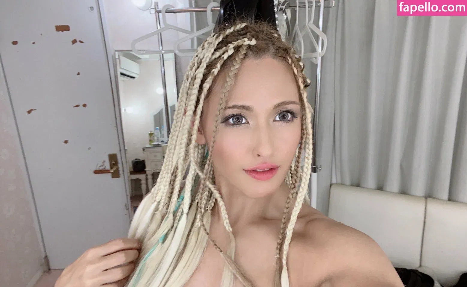 WomenJoshi Onlyfans Photo Gallery 