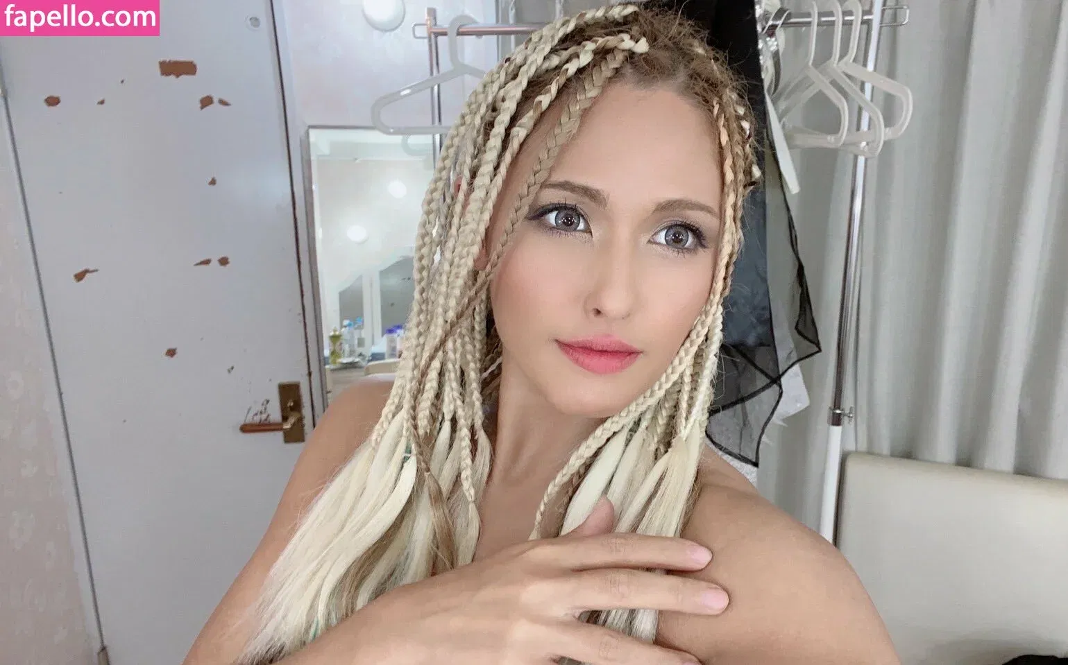 WomenJoshi Onlyfans Photo Gallery 