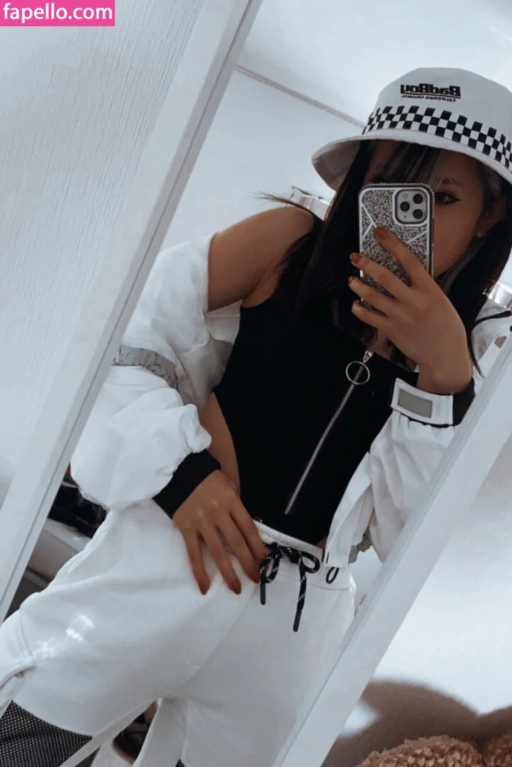 WomenJoshi Onlyfans Photo Gallery 