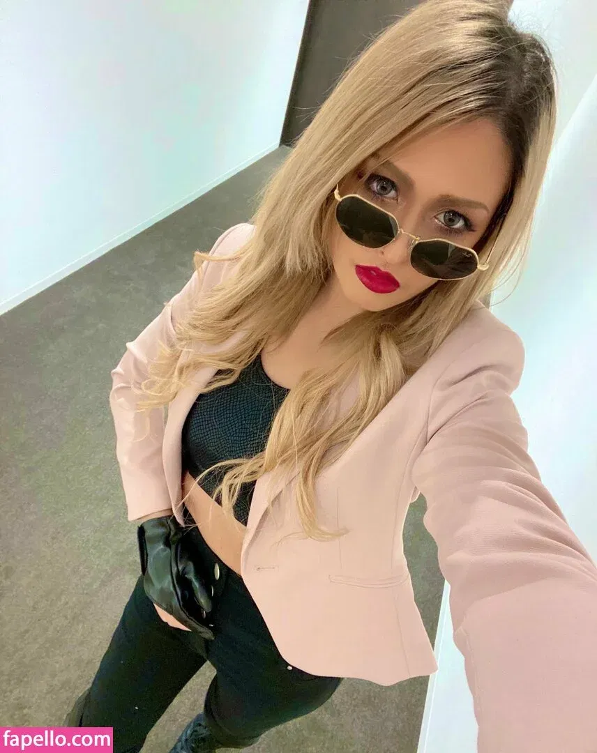 WomenJoshi Onlyfans Photo Gallery 