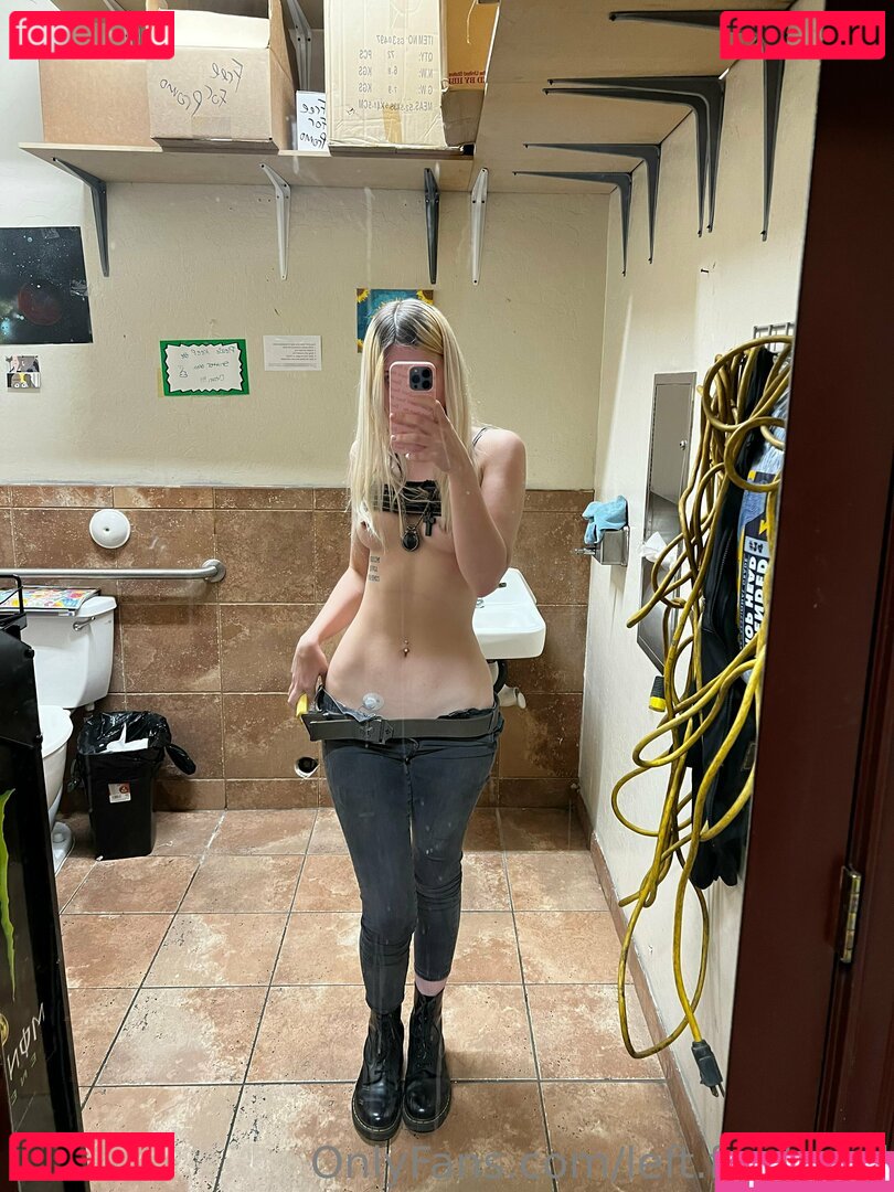 Left.fordread Nude Onlyfans Photo 13