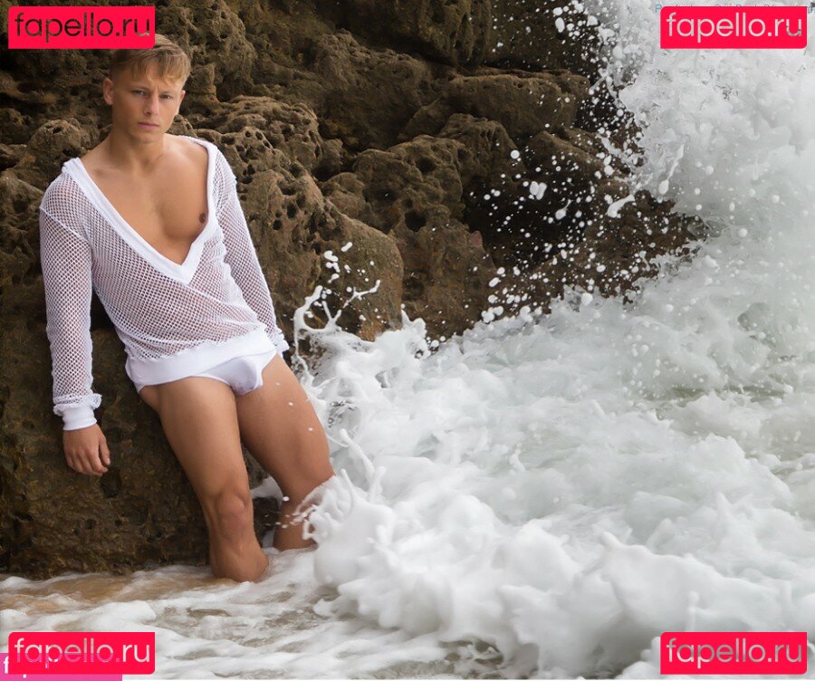modelash Nude Onlyfans Photo 5