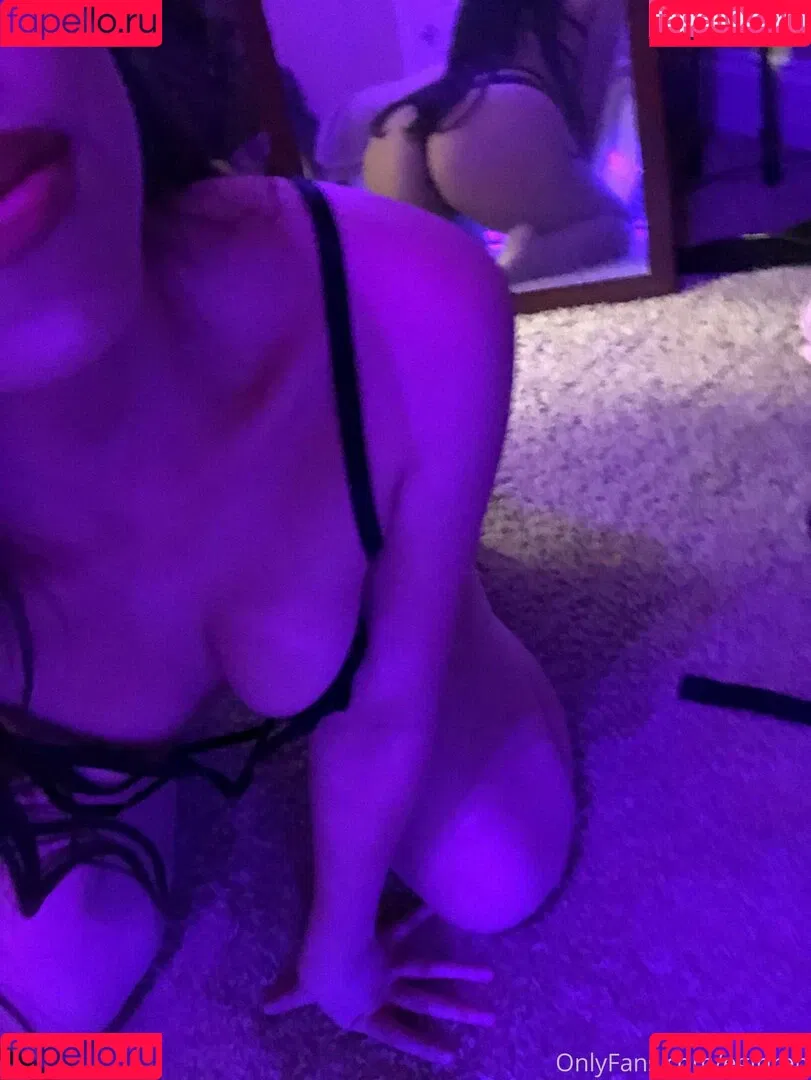 egirlren Onlyfans Photo Gallery 