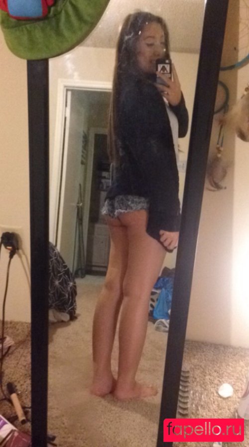 egirlren Nude Onlyfans Photo 24