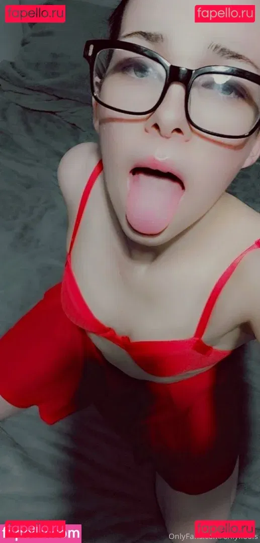 OnlyFloofs Onlyfans Photo Gallery 