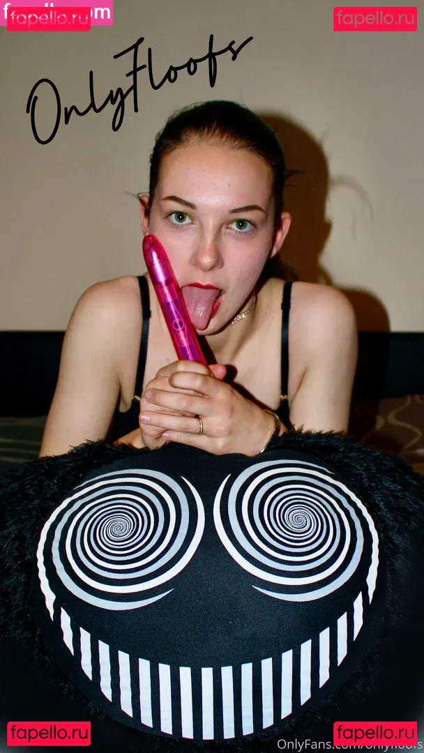 OnlyFloofs Onlyfans Photo Gallery 