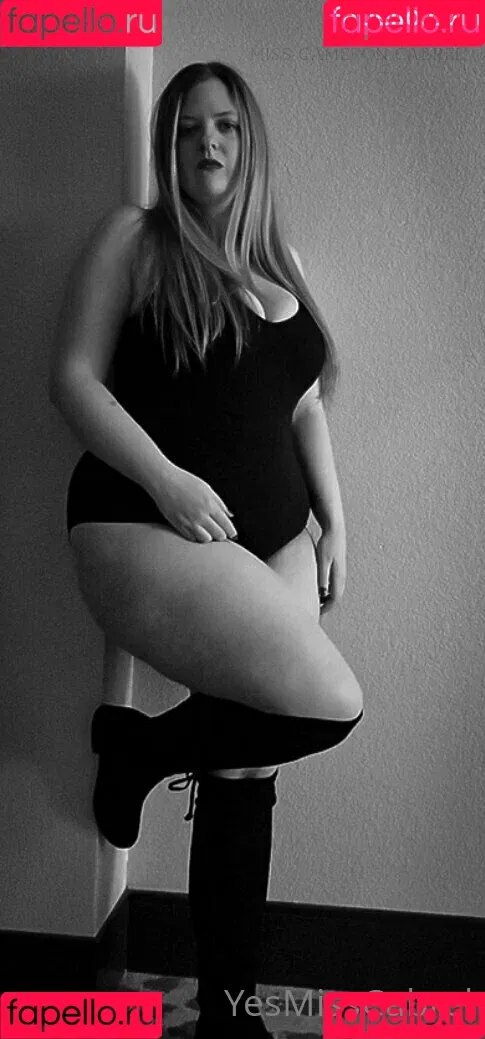 yesmisscabrel Onlyfans Photo Gallery 
