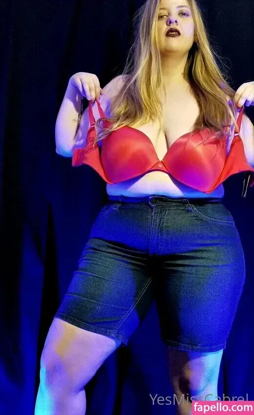 yesmisscabrel Onlyfans Photo Gallery 