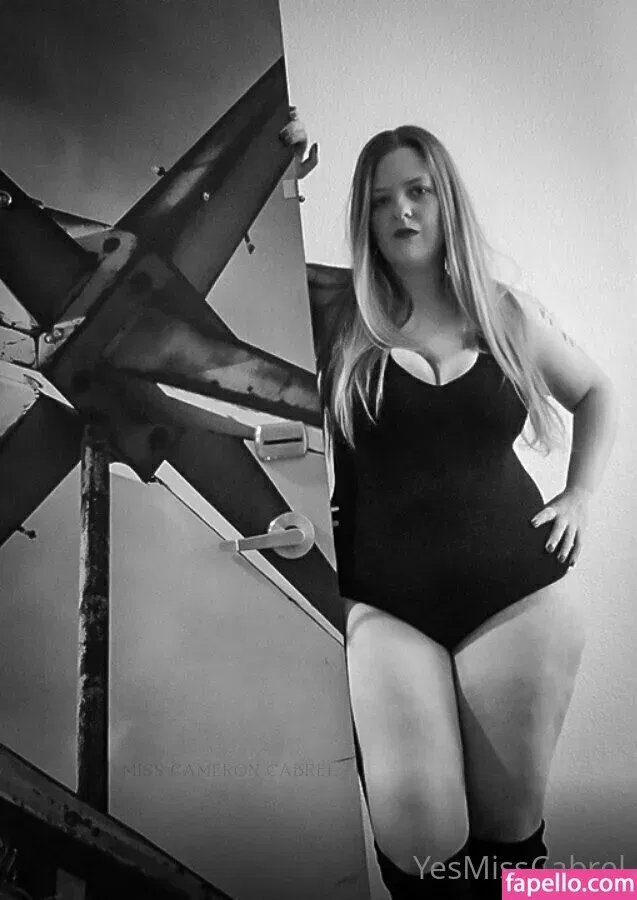 yesmisscabrel Onlyfans Photo Gallery 