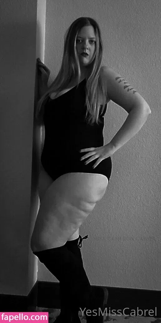yesmisscabrel Onlyfans Photo Gallery 