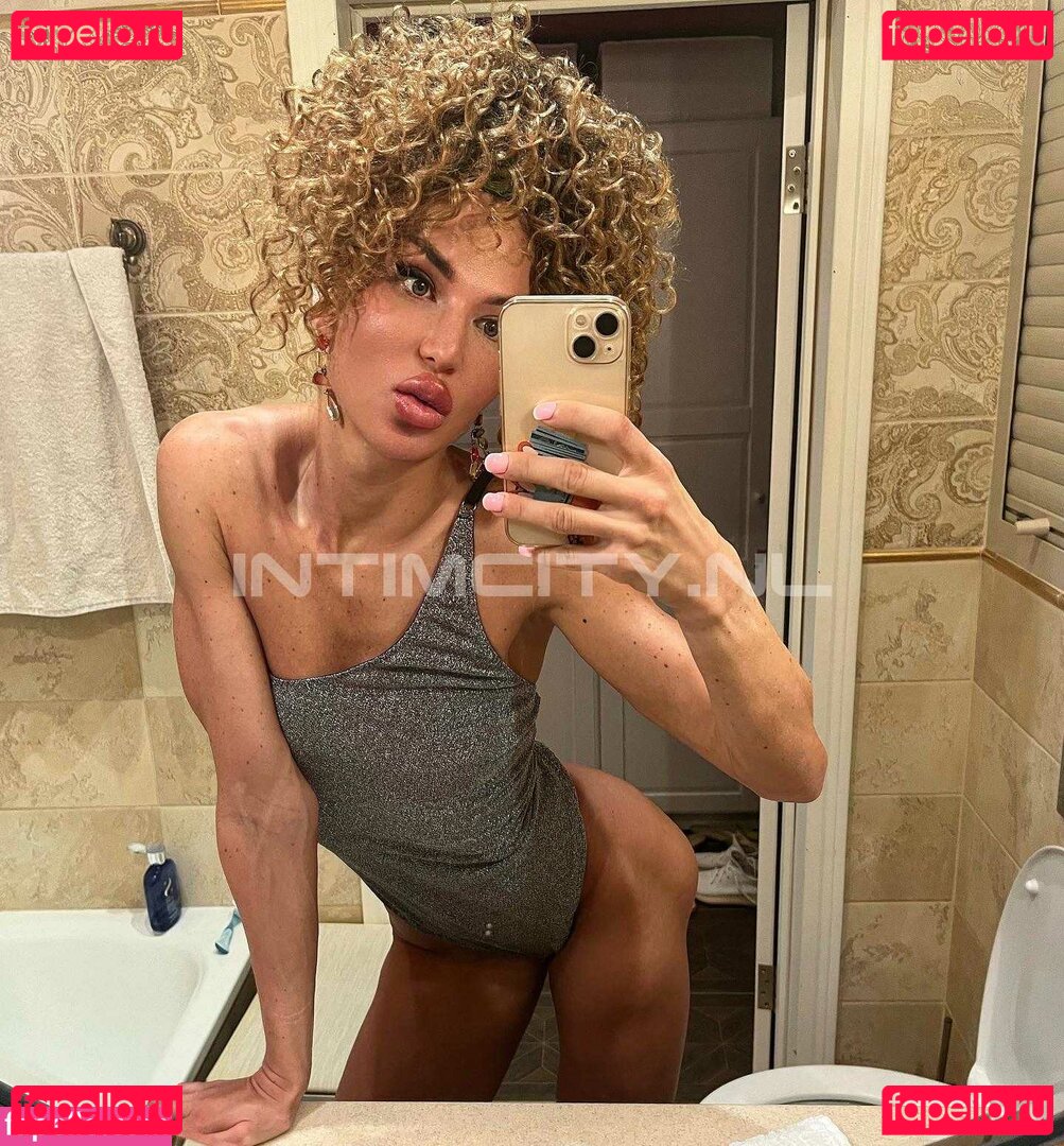 Lina Akindele Nude Onlyfans Photo 8