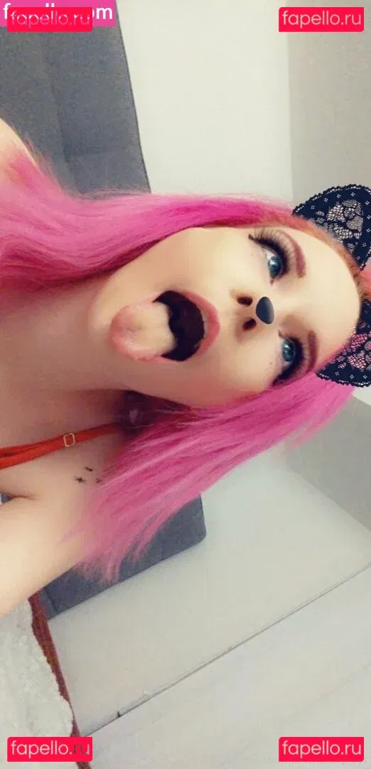 konekocosplays Onlyfans Photo Gallery 