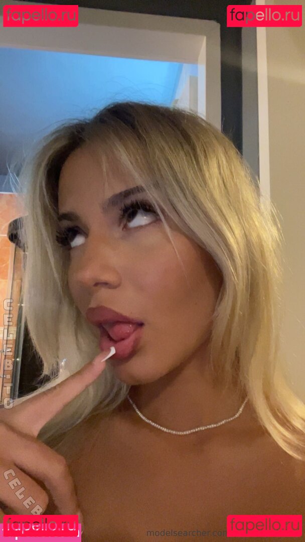Magzi Nude Onlyfans Photo 4
