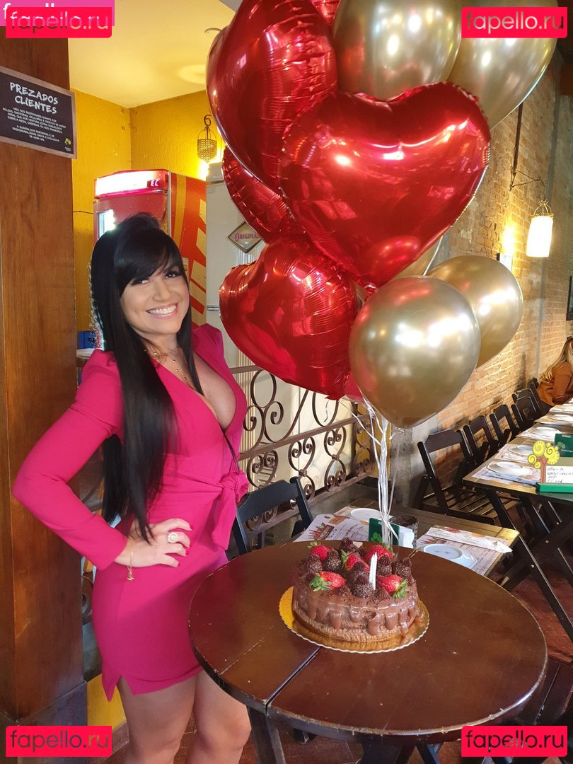 Nicole Carioca Nude Onlyfans Photo 85
