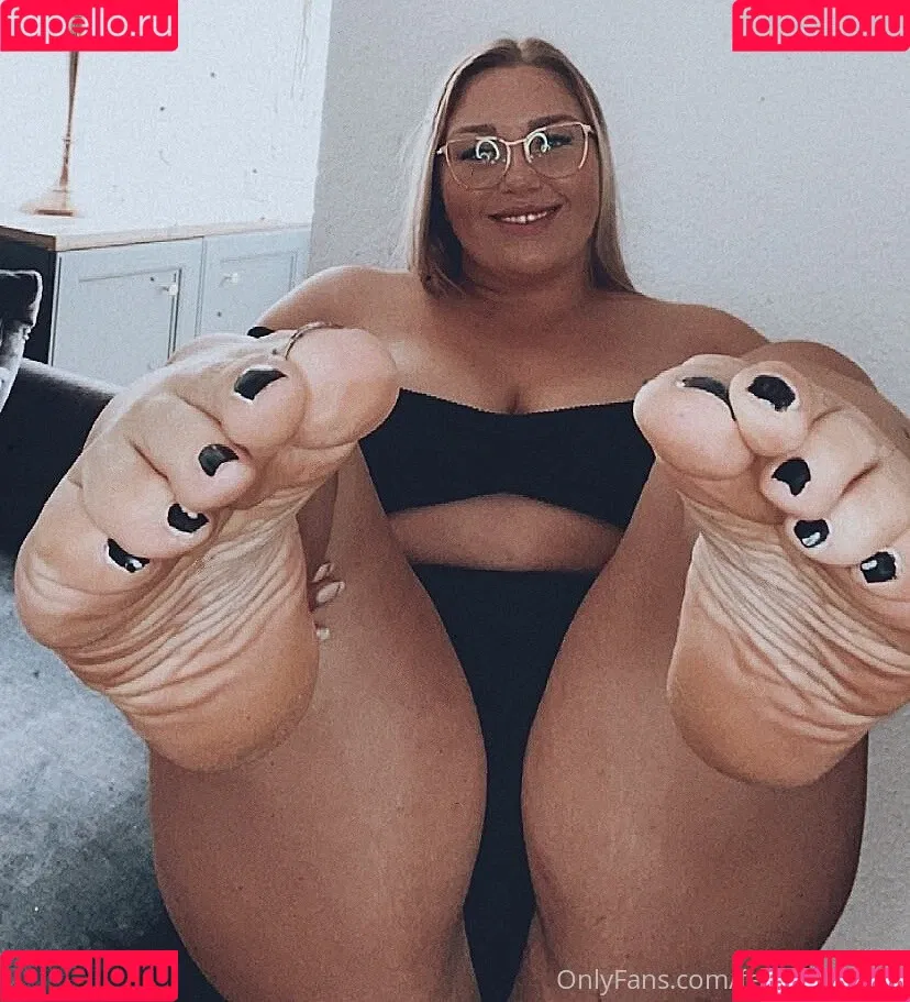 Elisa Bona Onlyfans Photo Gallery 