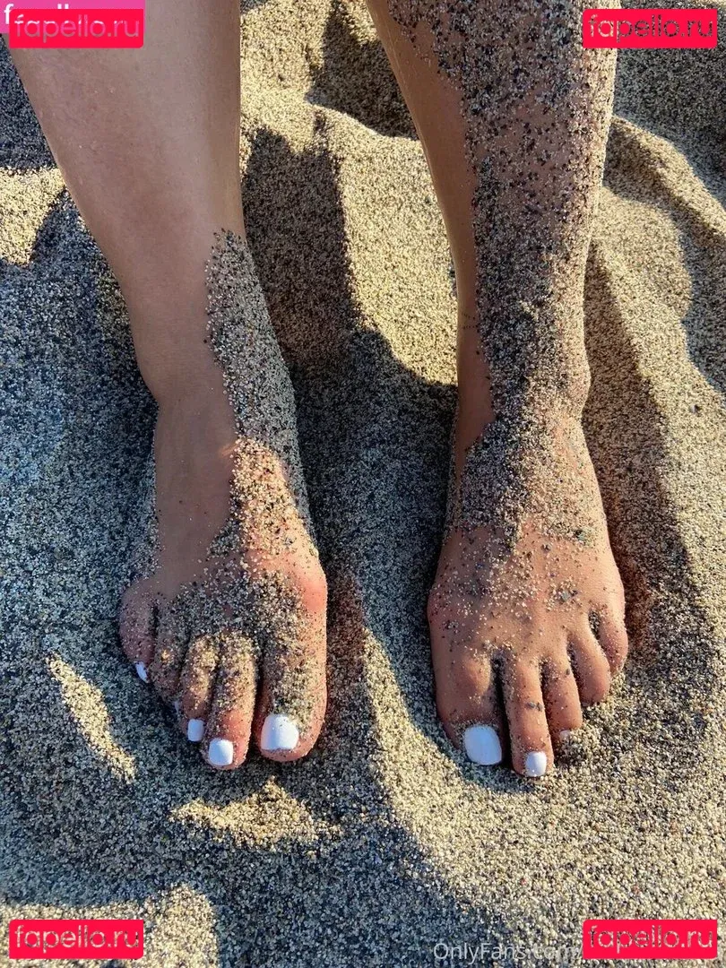 Elisa Bona Onlyfans Photo Gallery 