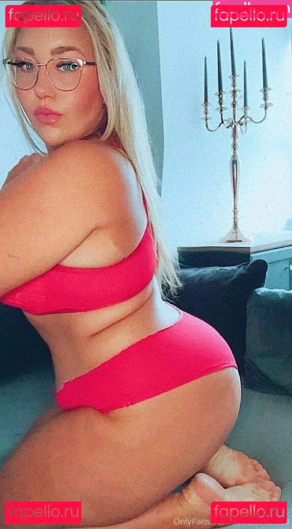 Elisa Bona Onlyfans Photo Gallery 